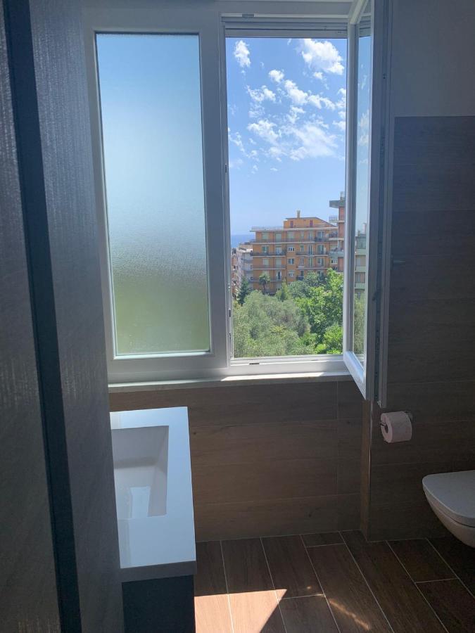 Apartment Terrazza Sul Mare In Via Devoto