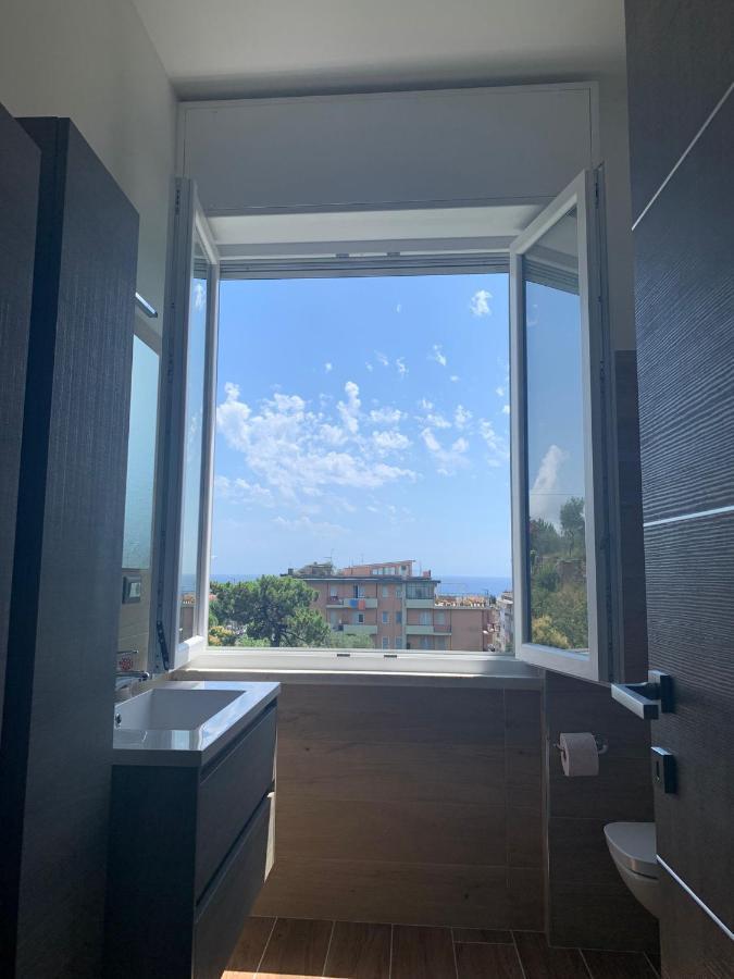 Apartment Terrazza Sul Mare In Via Devoto *