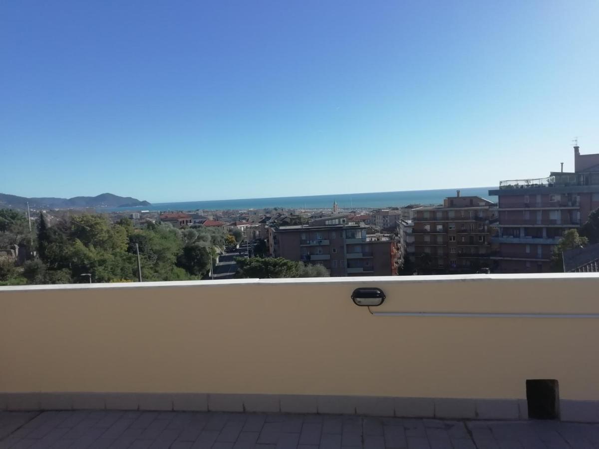 Terrazza Sul Mare In Via Devoto Apartment